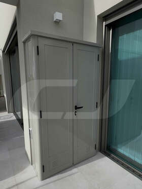 ARMARIO DE ALUMINIO + ENCHUFES DE EXTERIOR